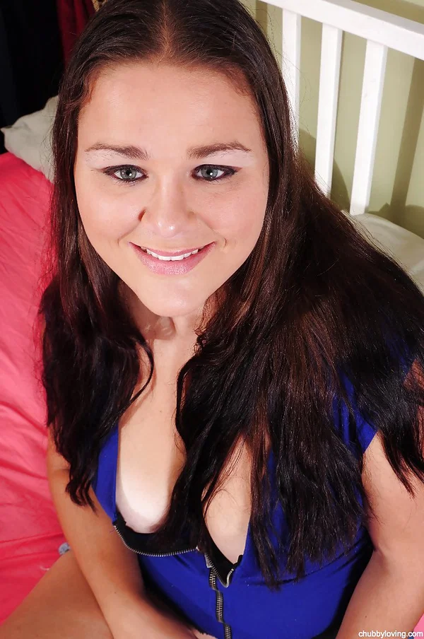 Mature brunette Heather demonstrates her fatty big tits and shaved pussy  - BBW, Mature, Chubby, Big Tits, Thick, Curvy, Brunette, Clothed, Ass, Shaved  - Photo 2