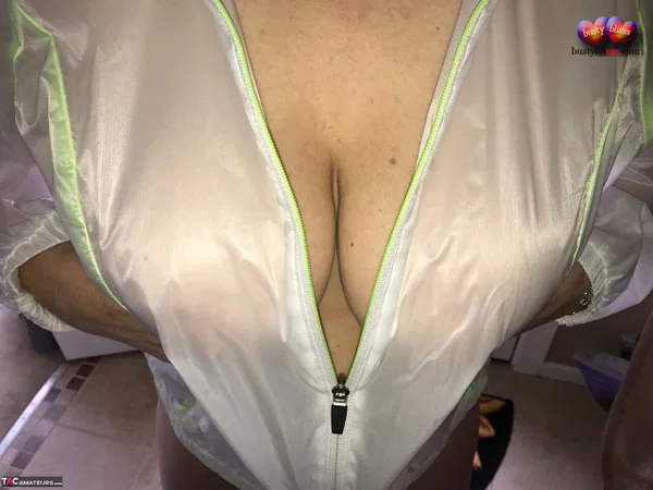 Mature lady Busty Bliss exposes her big tits while poleing in the snow  - Mature, Saggy Tits, Sports, Thick, Close Up, Chubby, Curvy, BBW, Boots, Amateur  - Photo 14