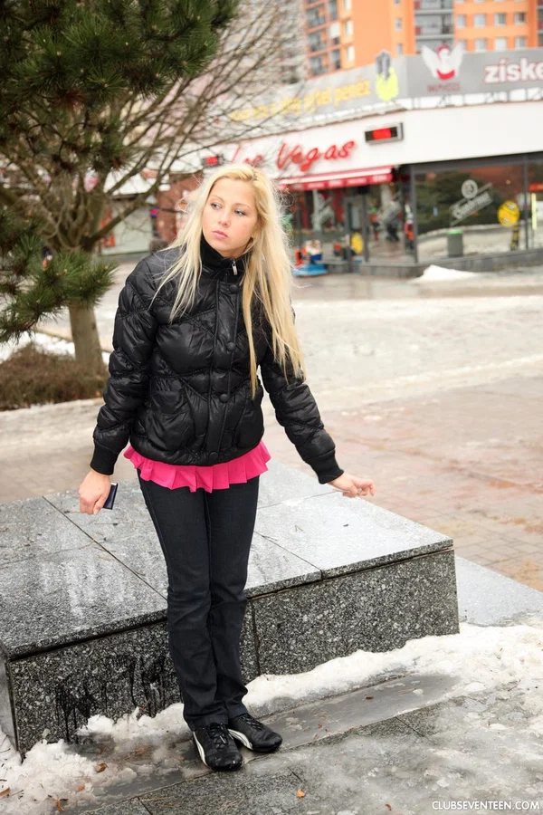 Blonde teen goes home with a guy for sex after buying him a cupcake  - Teen, Pussy, Blonde, European, Jeans, Hardcore, Cute, Cumshot, Clothed, Ass Fucking  - Photo 1