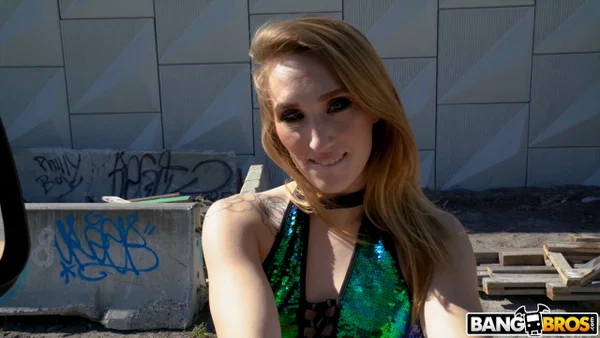 Teen slut in fishnet pantyhose Victoria Gracen fucking in the van  - Hardcore, Teen, Petite, Amateur, Pussy, Spreading, Blonde, Blowjob, Outdoor, Cute  - Photo 1