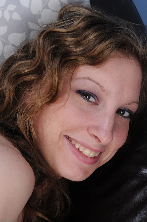 White girl with curly hair and big boobs Sausha Packer gets banged on a love bed  - Hairy, Amateur, Pussy, Clothed, Blowjob, Big Tits, Teen, White, Pale, Close Up  - Photo 21