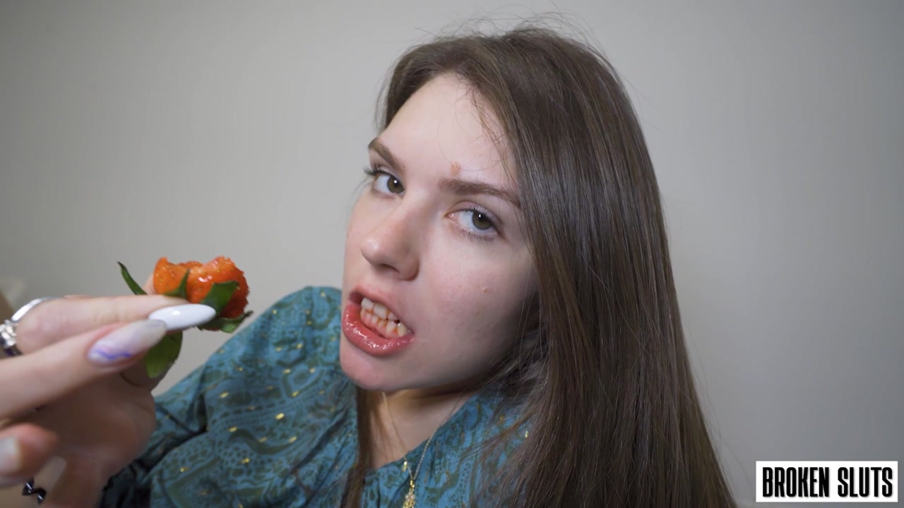 Princess Alice - She Likes A Tip On Her Mouth